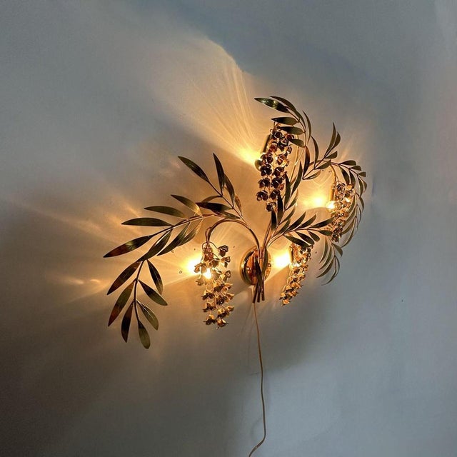 Gold Large Italian Floral Gilded Gold Wall Lamp, 1970s For Sale - Image 8 of 18