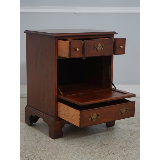 Henkel Harris Pair Henkel Harris Cherry McKenzie Nightstands For Sale - Image 4 of 18