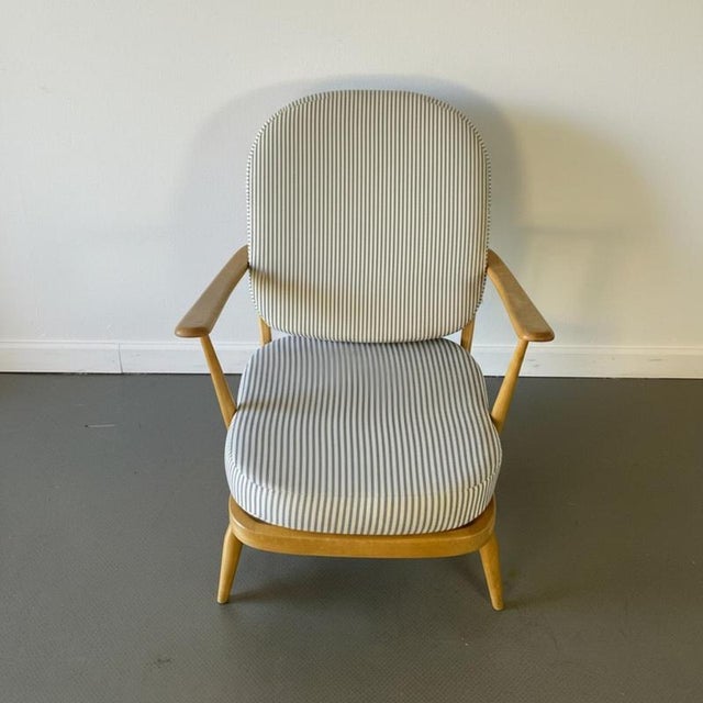 Vintage Windsor Armchair from Ercol For Sale - Image 3 of 11