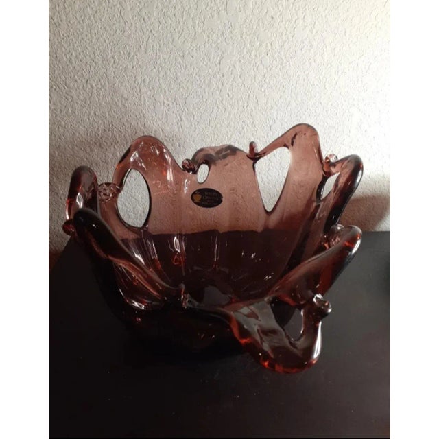 GORGEOUS NEW White Cristal Murano Italy 8" Amethyst Freeform Vase. This stunning vase is a work of art that will surely...