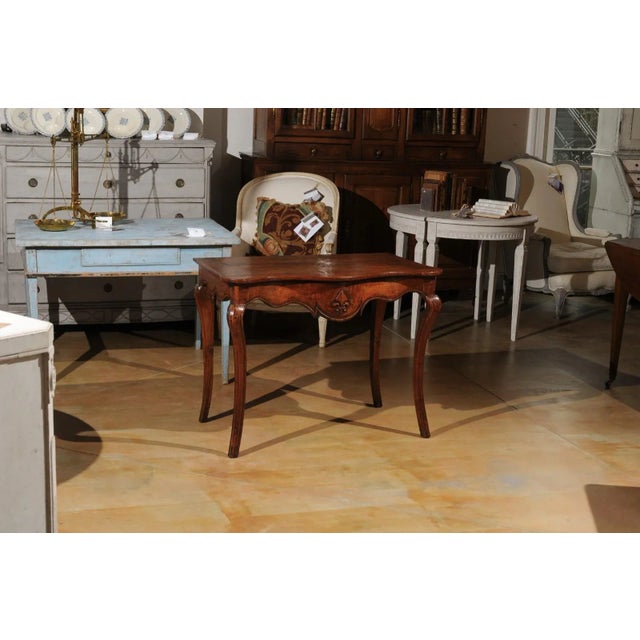 French 18th Century Louis XV Period Provençale Console Table with Fleur-de-Lys For Sale - Image 4 of 12