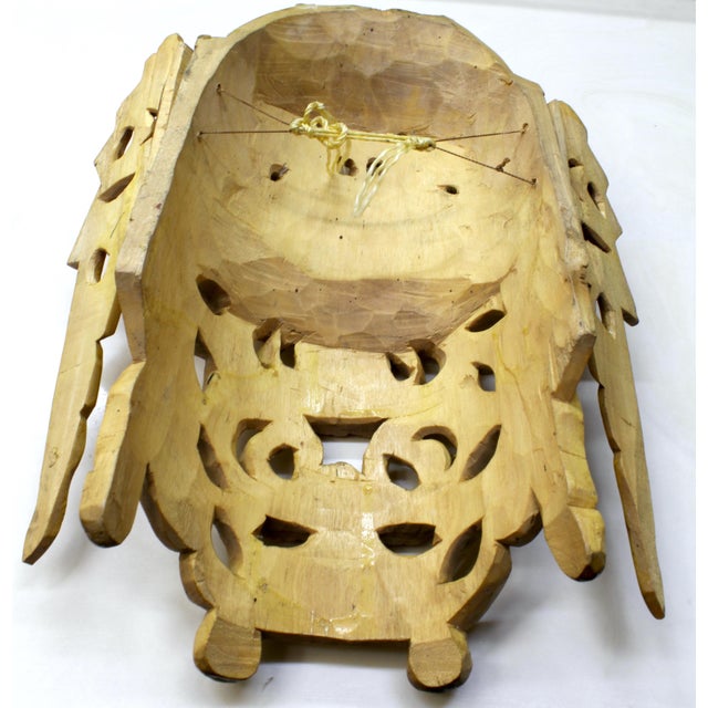 Articulated Balinese Hand-Carved Albesia-Wood Rama Deity Mask & Pierced Openwork Crown For Sale In San Diego - Image 6 of 10