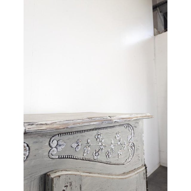 Provençal Louis Xv Style Buffet, Richly Carved and Patinated Grey For Sale - Image 6 of 10