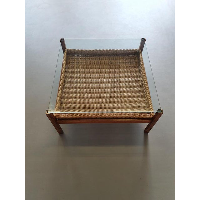 Denmark vintage teak coffee table 70's80 x 80 x 40 cm with rattan basket