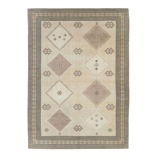 Galerie Shabab Collection Mid-20th Century Turkish Anatolian Room Size Carpet For Sale