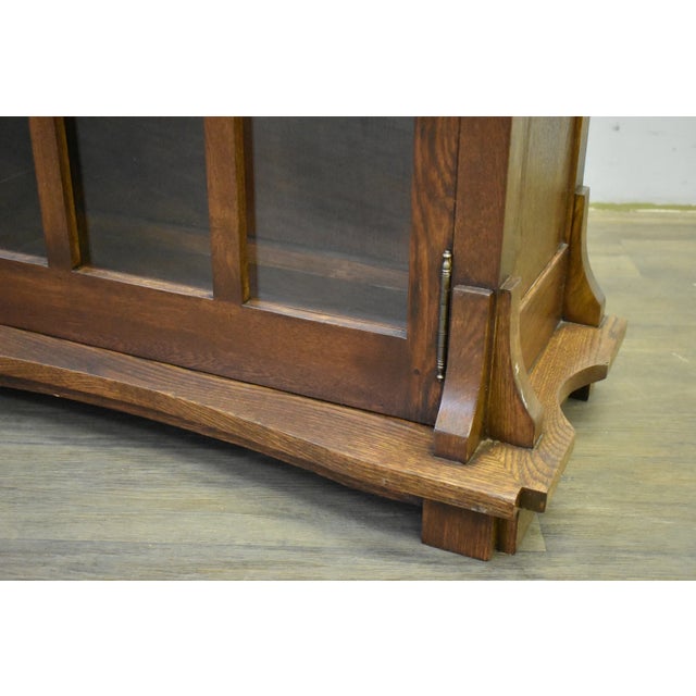 Crafters and Weavers Mission Solid Oak Display Bookcase - Walut For Sale In Chicago - Image 6 of 7