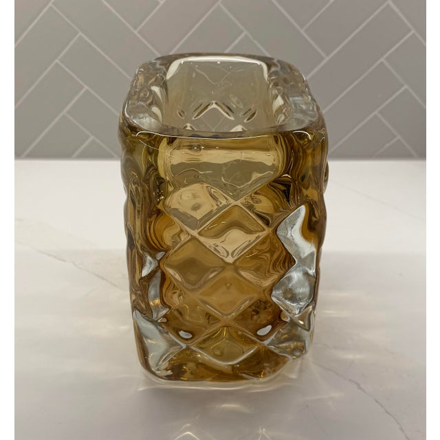 Global Views Studio a by Global Views Small Quilted Hand-Blown Polish Art Glass Vase in Moss Green (Amber) For Sale - Image 4 of 11