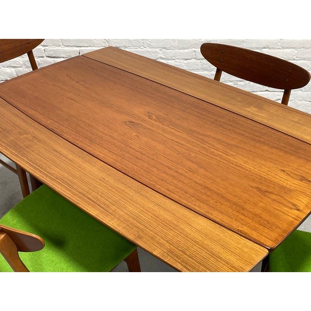 Mid Century Modern Danish Convertible Coffee Table - Desk - Dining Table – Vintage Space Saving Furniture for Small Spaces & Apartments For Sale - Image 13 of 15