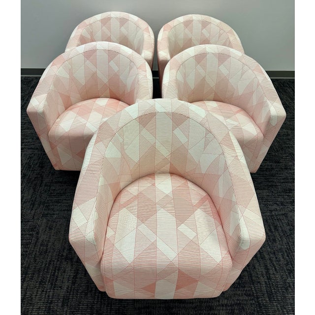Modern Set of 5 Steelcase Turnstone Jenny Low Club Lounge Chairs Pink Geometric Pattern For Sale - Image 3 of 12