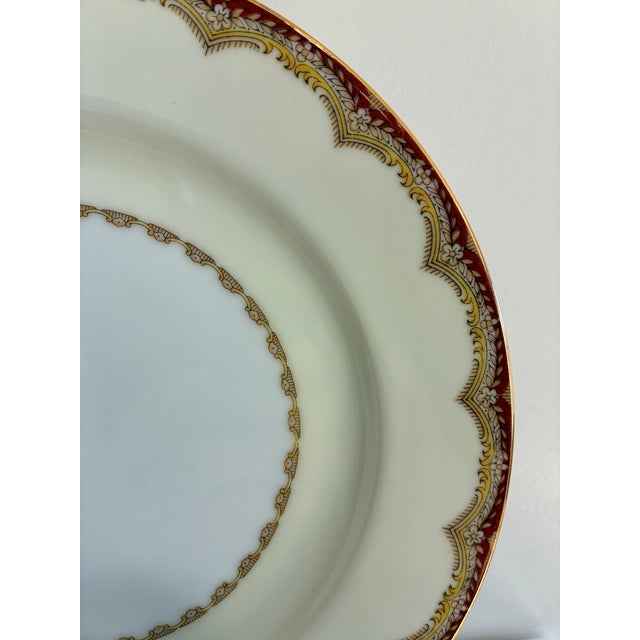 Vintage Mid-Century Modern Meito Celestine Red and Gold Dinner Plates – Set of 12 For Sale In Oklahoma City - Image 6 of 11
