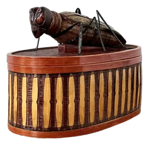 Vintage Shanghai Handicrafts Weave Bug Box
