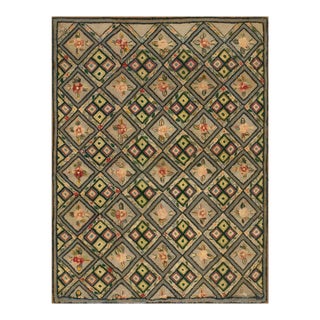 1920s Gray Geometric Folk Art Antique American Hooked Rug 4'2" X 5'6" Woven Wool Carpet For Sale