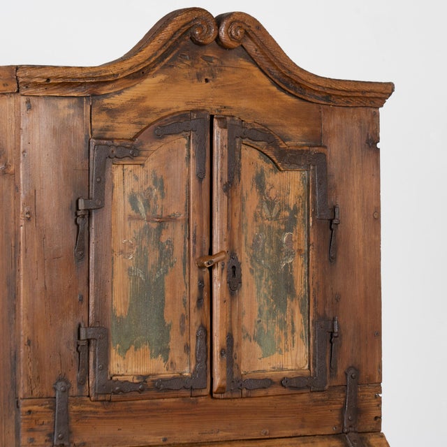 19th-Century Hungarian Rustic Pine Cabinet Cupboard For Sale - Image 4 of 14