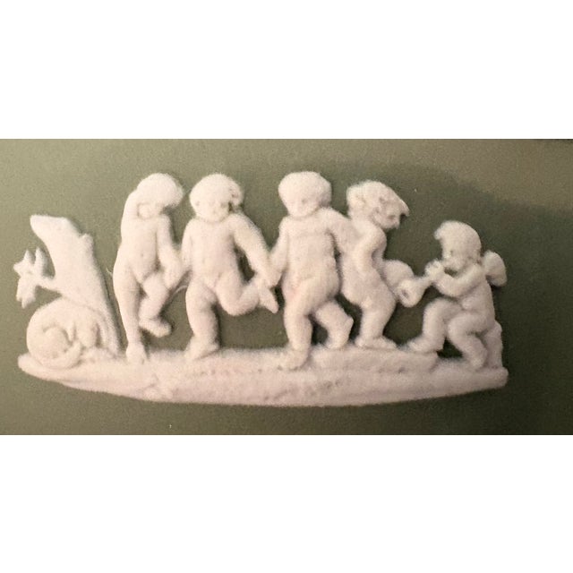 Ceramic Vintage 1950 English Wedgwood Jasperware Green Neoclassical Relief Lidded Trinket Box For Sale - Image 7 of 10