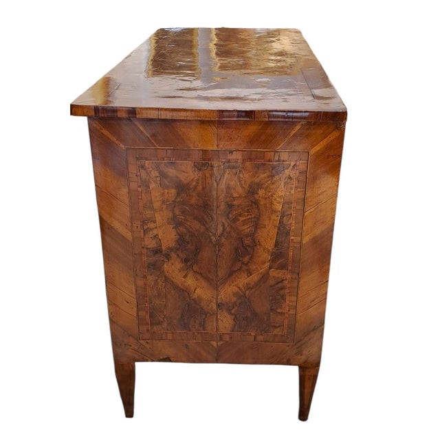 Louis XVI Emilian Chest of Drawers, 1700s For Sale - Image 4 of 10