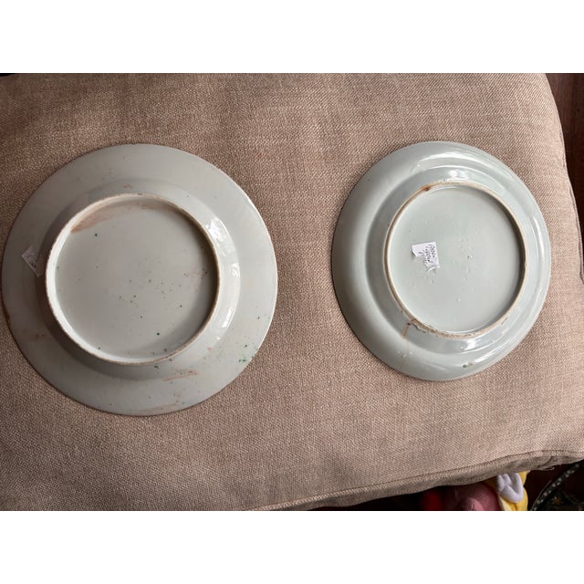 Pair of 19th Century Chinese Rose Medallion Export Porcelain Plates - 10” For Sale In Austin - Image 6 of 10