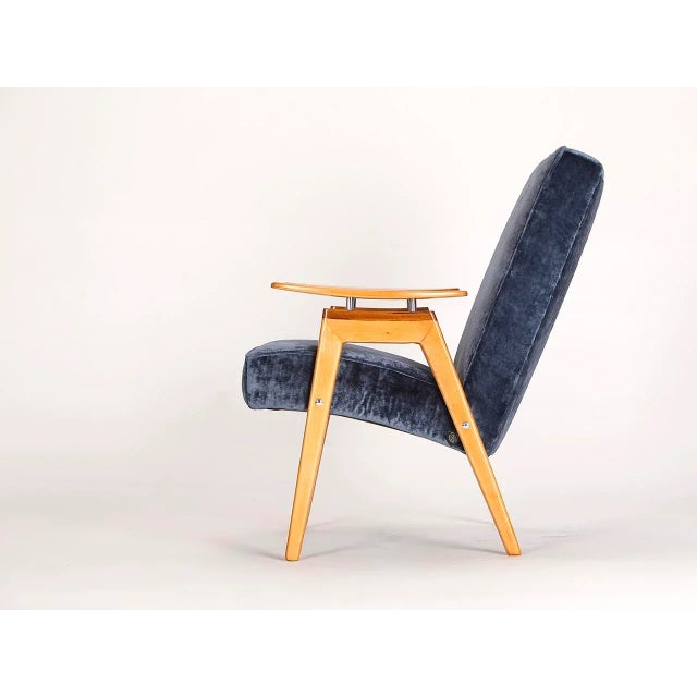 1960s Vintage Lounge Chair by Jaroslav Smidek for Jitona, 1960s For Sale - Image 5 of 9