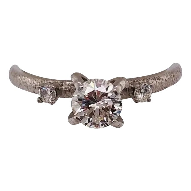 14 Karat White Gold Diamond Engagement Ring Wedding / Bridal, Size 6.75 For Sale