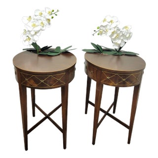Baker Furniture Hollywood Regency Hepplewhite Style Oval Table With Inset Planter For Sale