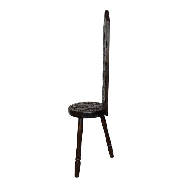 Welsh Hand-Carved Oak Spinning Chair from the Studio of Art & Antiquity, Devon, 1970s For Sale - Image 4 of 11