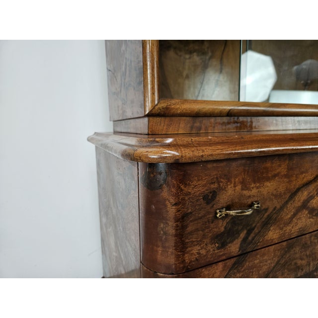 Art Deco Display Cabinet in Walnut Burl, 1940 For Sale - Image 16 of 18