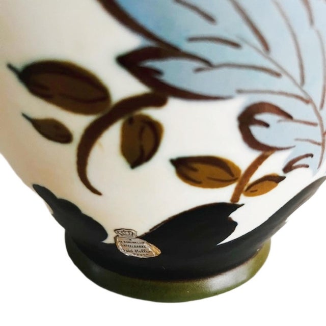 1950s Mid-Century Verinique Lidded Vase from Royal Gouda, South Holland For Sale - Image 5 of 9