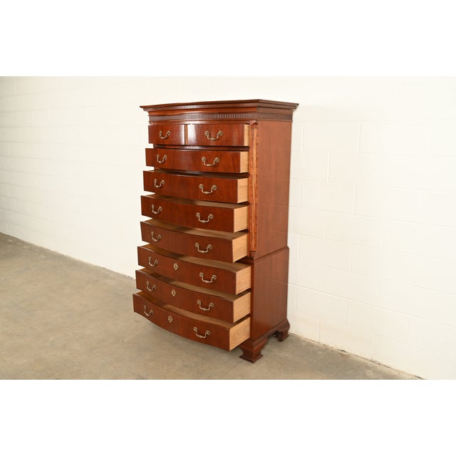 Baker Furniture Georgian Carved Mahogany Nine-Drawer Highboy Dresser, Circa 1980s For Sale In South Bend - Image 6 of 14