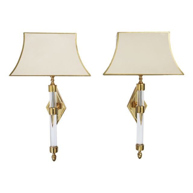 Large Hollywood Regency Wall Lamps in Brass and Acrylic Glass, Italy, 1970s, Set of 2 For Sale