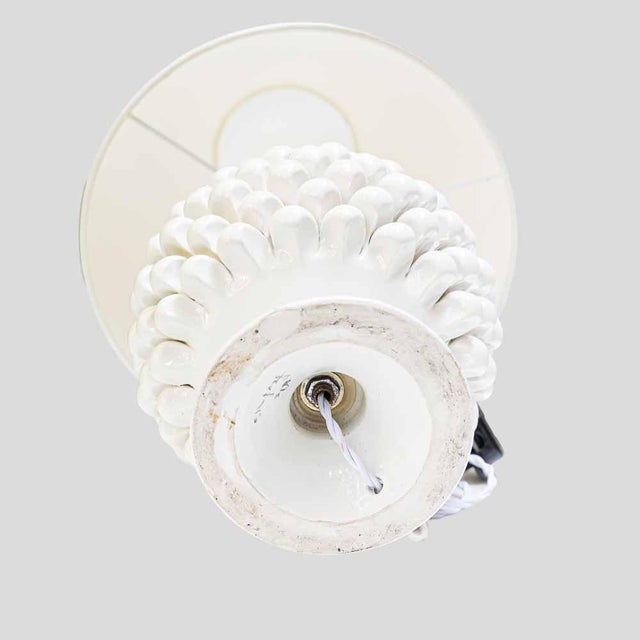 Vintage Pine Cone Shaped White Ceramic Table Lamps, 1960s, Set of 2 For Sale - Image 9 of 15