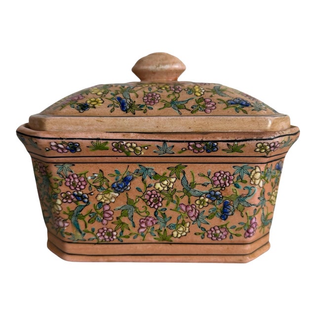 Antique Chinese Porcelain Trinket Box For Sale