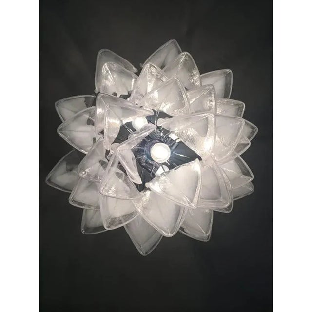 White Rondine White and Transparent Murano Glass Chandelier by Simoeng For Sale - Image 8 of 13