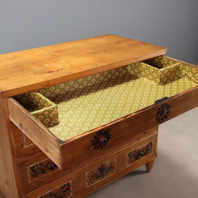 Trentino Fir Chest of Drawers with Four Drawer Front For Sale - Image 5 of 11