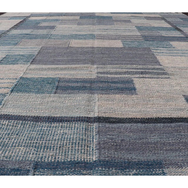 Early 21st Century Scandinavian Style Flat-Weave Rug With Modern Design in Gray, Black, and Blues 9'2 X 11'7 For Sale - Image 5 of 10