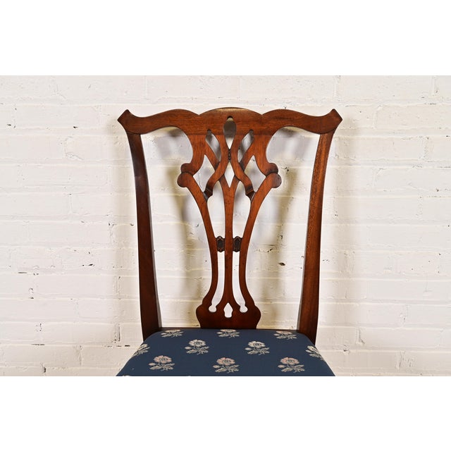 Baker Furniture Style Georgian Carved Mahogany Dining Chairs, Set of Four For Sale In South Bend - Image 6 of 12