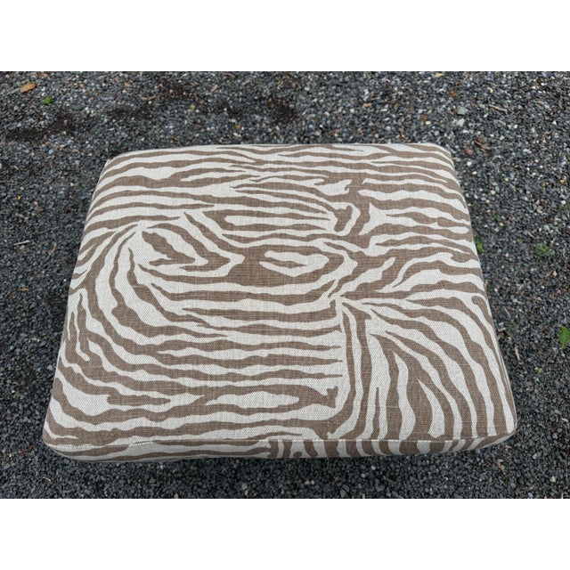 Handsome Pair of Vintage Thayer Coggin for Milo Baughman Ottomans (With Label) For Sale - Image 10 of 11