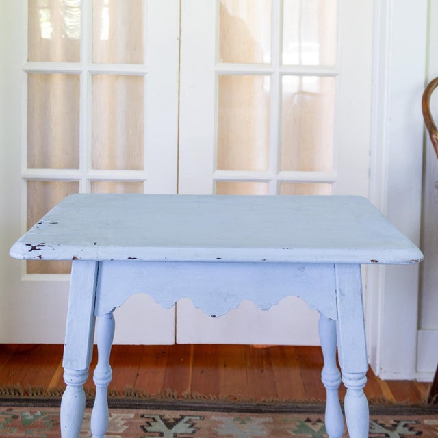 Early 20th Century Blue Painted Scalloped American Farmhouse Side Table For Sale - Image 12 of 18