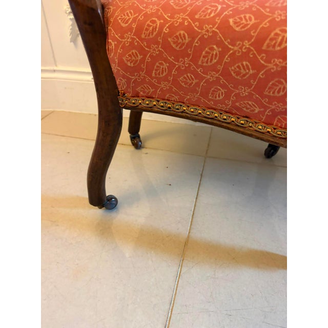 Wood Antique Victorian Side Chairs in Carved Walnut, 1860, Set of 2 For Sale - Image 7 of 17