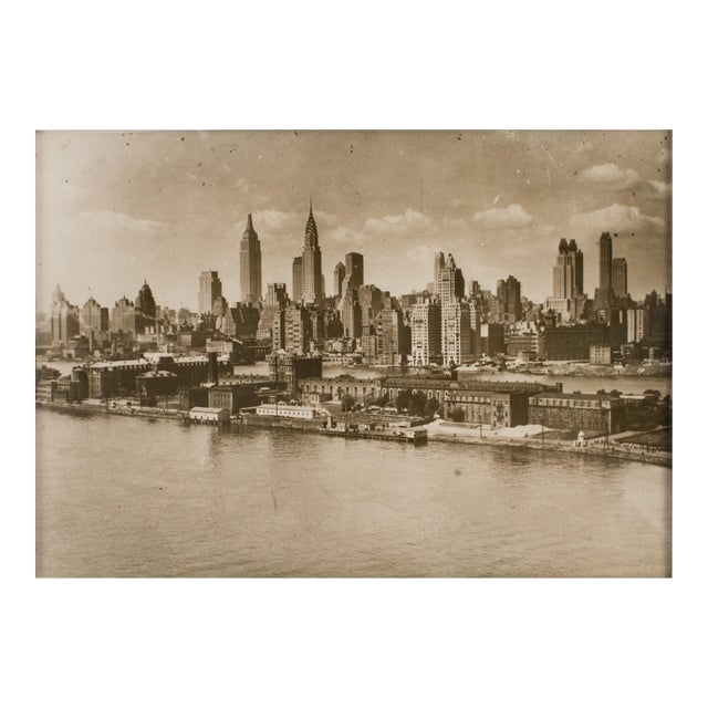 New York City Skyscrapers, Silver Gelatin Black and White Photography Framed, 1931 by Press Agency Keystone View Company For Sale