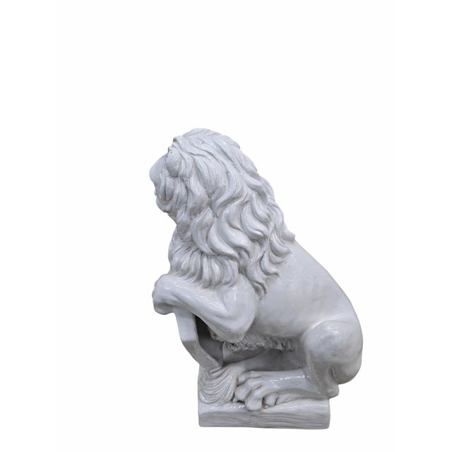 Stone Vintage Neoclassical Style Heraldic Lion Sculptures – Set of 2 For Sale - Image 7 of 10
