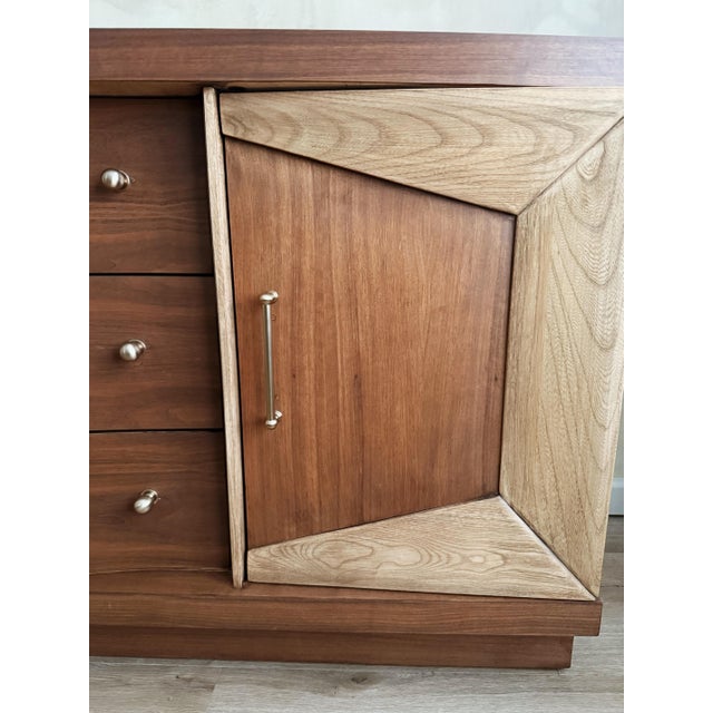 Wood 1970s Mid-Century Modern Cabinet For Sale - Image 7 of 9