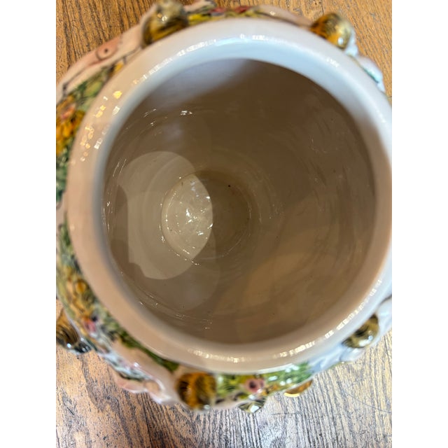 White Capodimonte Urn Decorated With Cherubs For Sale - Image 8 of 8