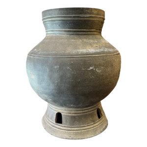 Silla Dynasty Pot