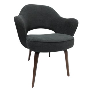 Knoll Saarinen Executive Side Chair in Grey With Wood Legs (New) For Sale