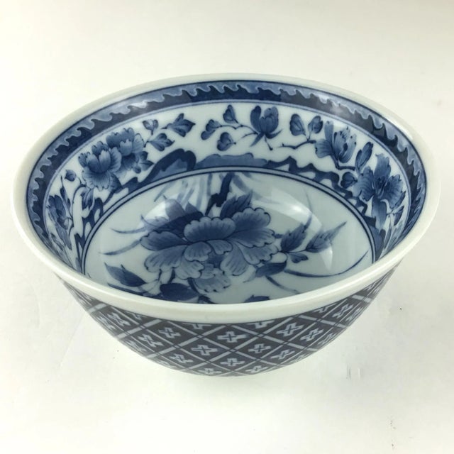 Japanese Blue & White Rice Bowl Trinket Holder For Sale In Portland, ME - Image 6 of 9