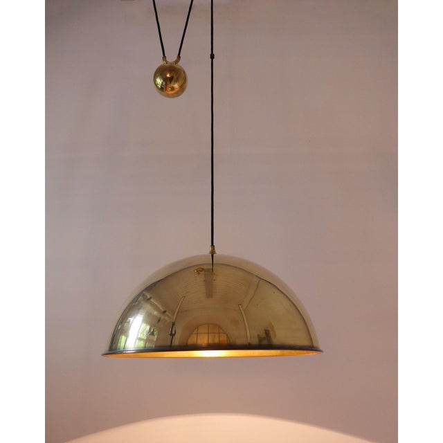 1970s Height-Adjustable Pendant Light in Brass by Florian Schulz for Florian Schulz Gmbh, Germany, 1970s For Sale - Image 5 of 16