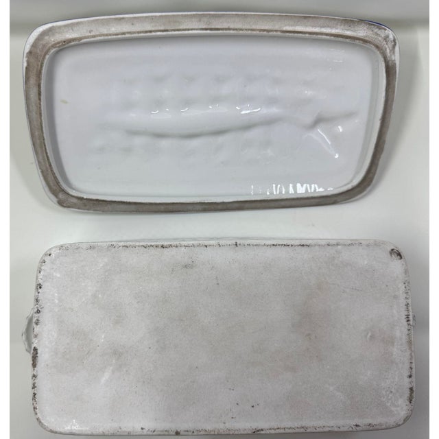 Antique Victorian French Porcelain Covered Sardine Dish With Delicate Hand-Painted Cornflower Pattern For Sale - Image 10 of 12
