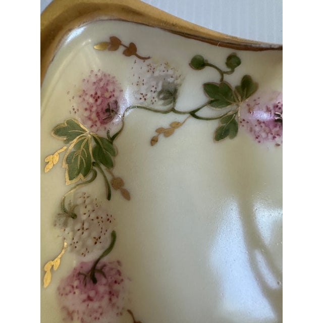 Antique 1880s Limoges France Cottage Bon Bon Basket With Handle, Hand-Painted Floral Design With Heavy Gold Trim For Sale - Image 16 of 17