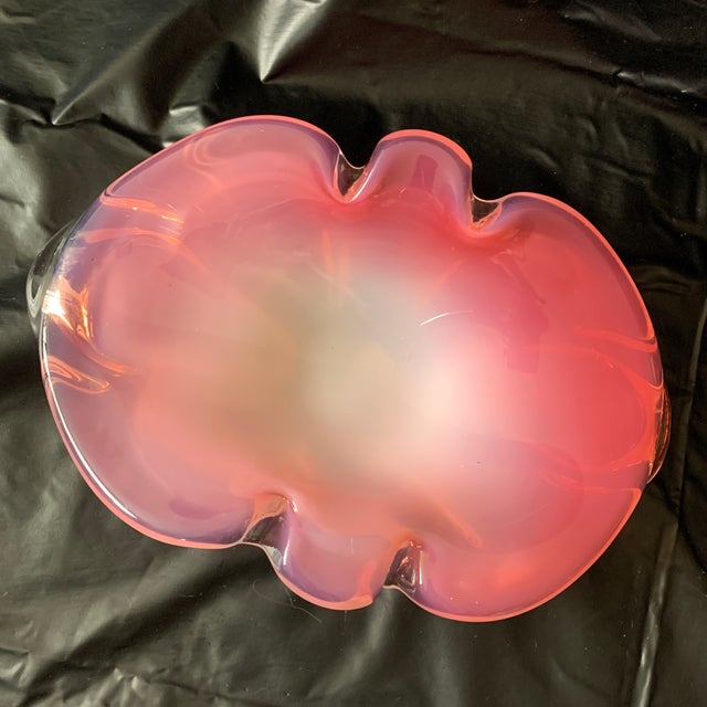 Hollywood Regency Archimede Seguso Murano "Alabastro" Art Glass Bowl Catchall Opalescent Pink and White For Sale - Image 3 of 5