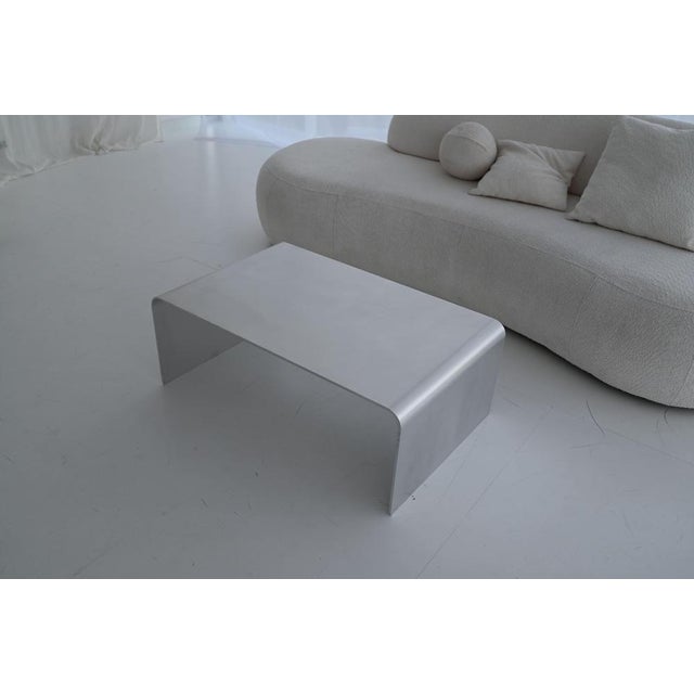 Contemporary Small Flow Sculptural Waterfall Coffee Table in Aluminum by Veliento For Sale - Image 3 of 17