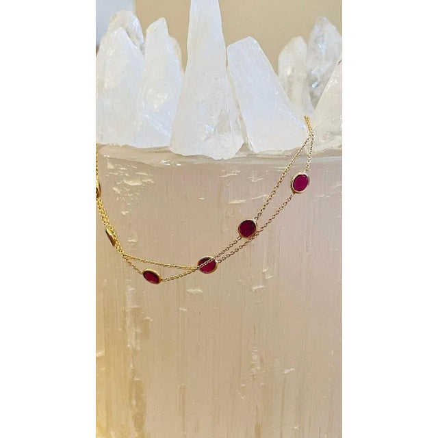 1.78ct Vivid Round Ruby Double Layer Chain Bracelet in 18k Yellow Gold For Sale - Image 4 of 11